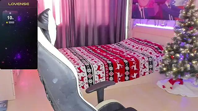 BiMolly online show from February 2025 10:15:02 AM