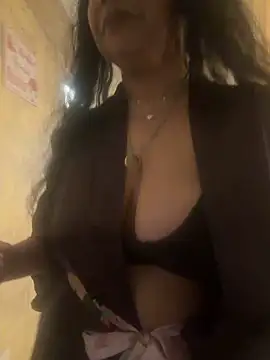 PichyPrettyPussy online show from February 2026 04:11:02 PM