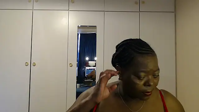 MatureBoobsDiva online show from October 2025 02:39:02 PM