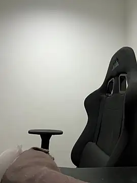 Elle online show from January 2025 01:33:01 AM