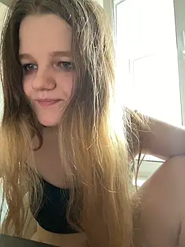 Snapshot of -MimmiLissa- chatting on May 2026 11:18:02 AM -MimmiLissa- online show from May 2026 11:18:02 AM
