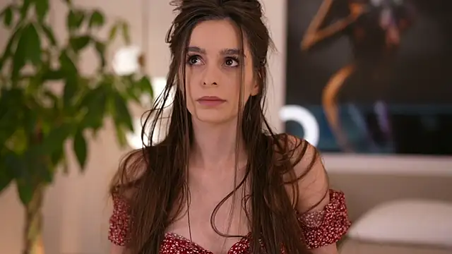 DoviaClaire online show from November 2025 07:27:01 AM