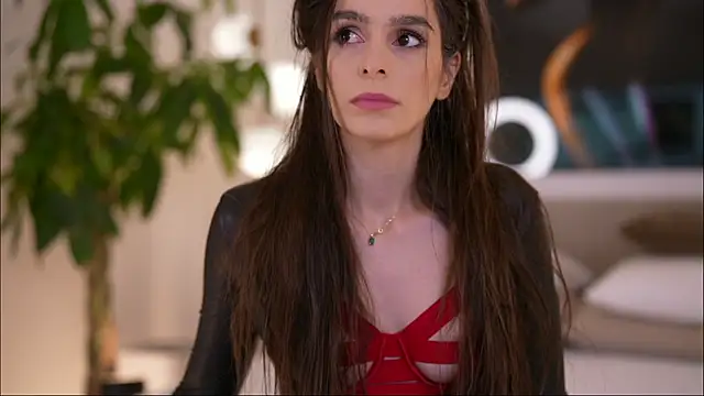 DoviaClaire online show from November 2025 06:57:01 AM