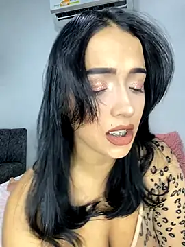 Snapshot of Shantal_Lovee chatting on November 2025 09:19:02 PM Shantal Lovee online show from November 2025 09:19:02 PM