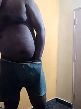 Indianguymohan online show from October 2025 03:40:02 PM