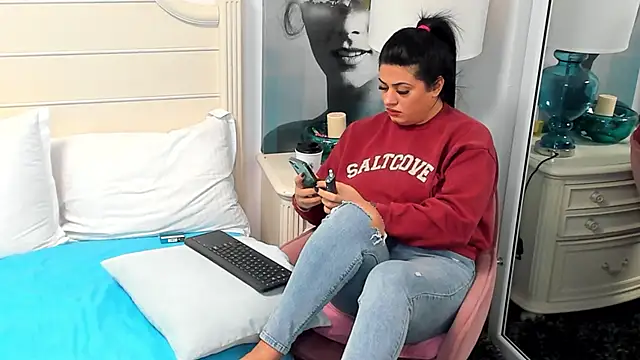 Heidix online show from December 2024 03:59:02 AM