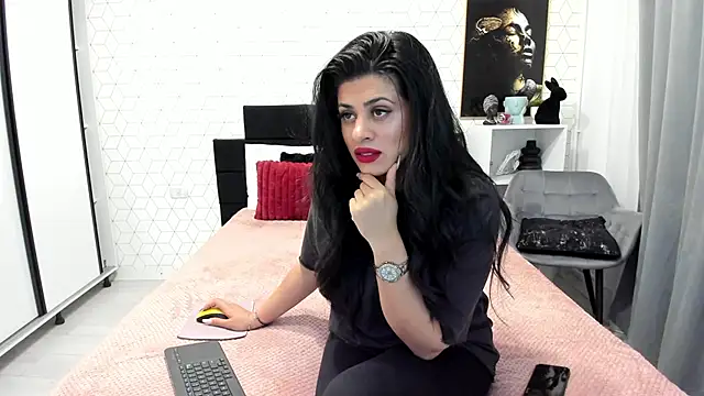 Snapshot of Heidix chatting on May 2026 03:46:02 AM Heidix online show from May 2026 03:46:02 AM