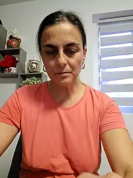 IsabelleCraft online show from March 2025 04:23:02 PM