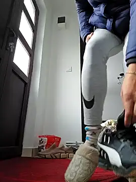 IsabelleCraft online show from October 2025 09:51:01 AM