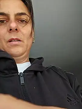 IsabelleCraft online show from October 2025 01:00:01 PM