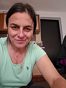 IsabelleCraft online show from December 2025 12:31:02 PM