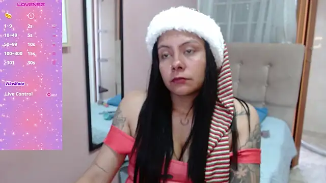 Snapshot of valevicious chatting on December 2024 07:36:01 PM valevicious online show from December 2024 07:36:01 PM