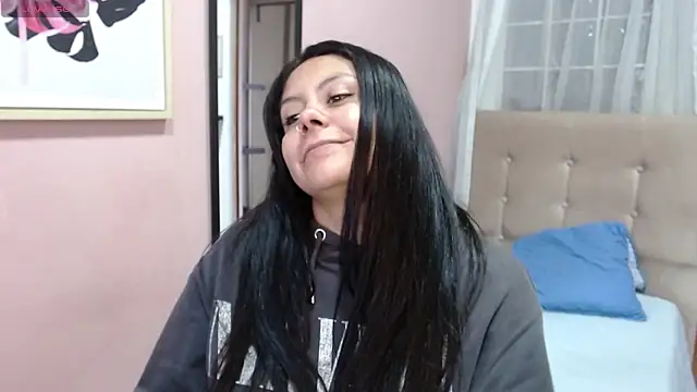 Snapshot of valevicious chatting on December 2024 07:32:01 PM valevicious online show from December 2024 07:32:01 PM