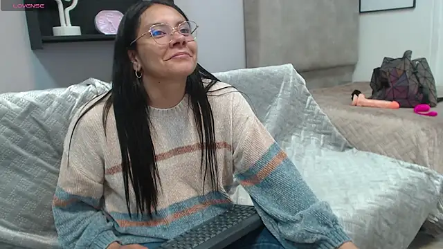 Snapshot of valevicious chatting on February 2025 10:04:02 PM valevicious online show from February 2025 10:04:02 PM