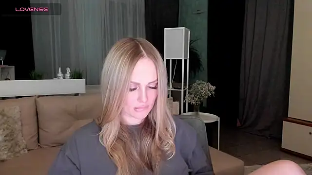 Libby Nora online show from February 2025 03:53:02 PM