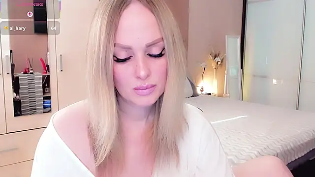 Libby Nora online show from March 2026 10:40:01 AM