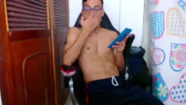 Lion Grrr online show from November 2025 02:28:01 AM