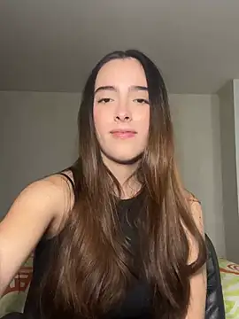 swrennn19 online show from December 2024 06:53:01 PM