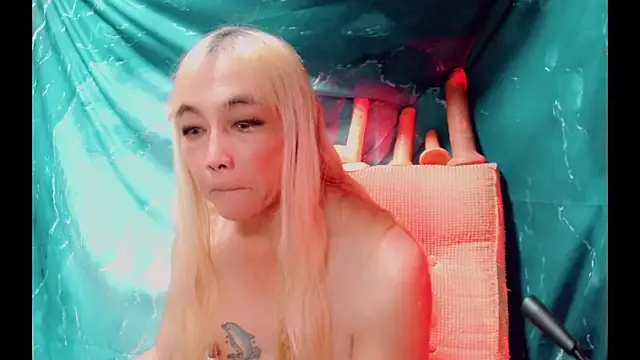 DLPnaoki8 online show from October 2025 09:21:01 PM