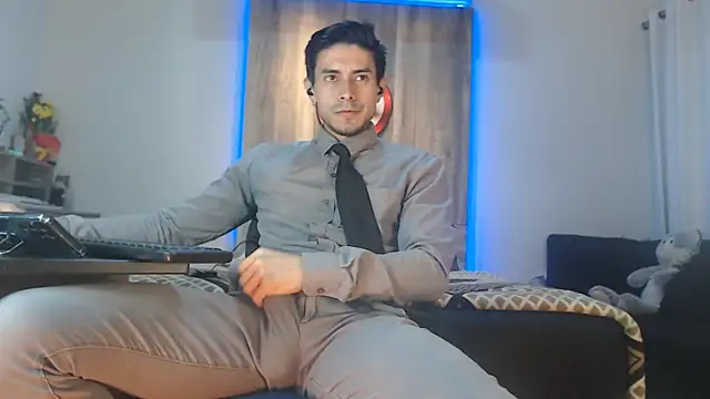 Andrew 4  online show from September 2025 05:29:01 AM