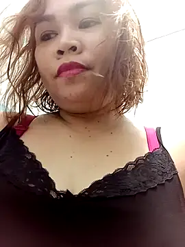 XXLorie 02 online show from November 2025 04:01:02 AM