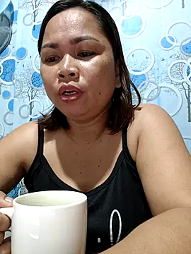 XXLorie 02 online show from January 2026 10:02:02 PM