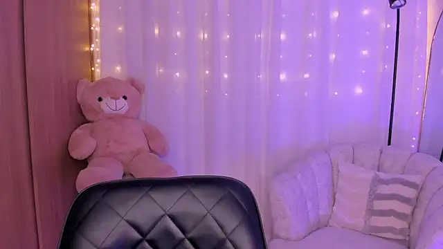 AmyDavis  online show from September 2025 11:37:02 PM