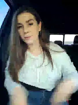 Snapshot of MaggyMayI chatting on March 2025 04:22:01 PM MaggyMayI online show from March 2025 04:22:01 PM