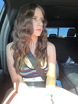 Snapshot of MaggyMayI chatting on November 2025 05:36:02 PM MaggyMayI online show from November 2025 05:36:02 PM