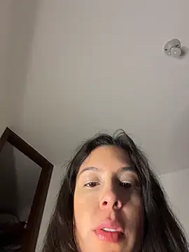 Snapshot of kamivolkano chatting on October 2025 11:34:01 PM kamivolkano online show from October 2025 11:34:01 PM