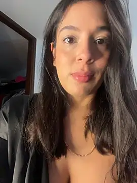 Snapshot of kamivolkano chatting on November 2025 06:13:01 PM kamivolkano online show from November 2025 06:13:01 PM