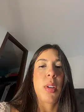 Snapshot of kamivolkano chatting on November 2025 04:22:01 PM kamivolkano online show from November 2025 04:22:01 PM