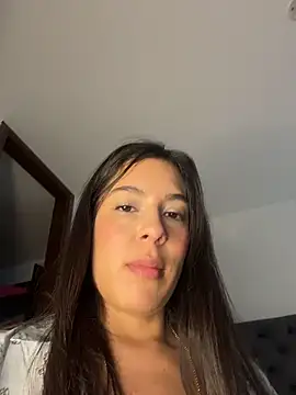 Snapshot of kamivolkano chatting on November 2025 05:23:02 PM kamivolkano online show from November 2025 05:23:02 PM