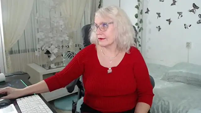 Ghertrude52 online show from March 2026 07:15:01 AM