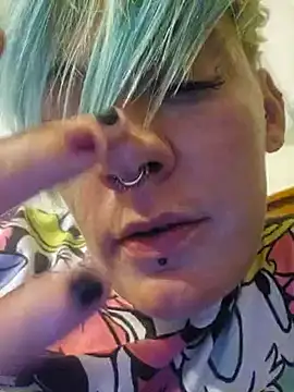 Snapshot of PinkTheHawk chatting on January 2025 08:34:02 AM PinkTheHawk online show from January 2025 08:34:02 AM