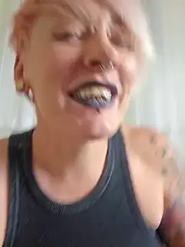 Snapshot of PinkTheHawk chatting on January 2025 10:26:01 PM PinkTheHawk online show from January 2025 10:26:01 PM