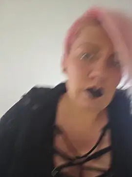 PinkTheHawk online show from May 2026 02:53:01 AM