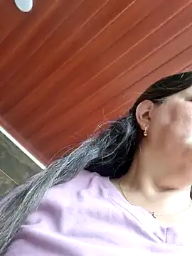 emma tour online show from January 2025 01:21:01 PM