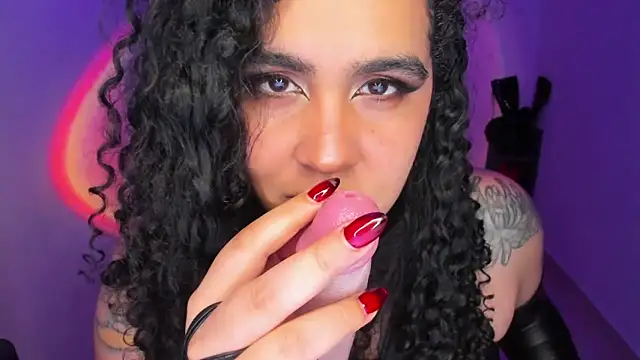 Amber smith20 online show from May 2026 11:01:04 PM