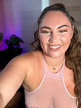 lovely beast online show from June 2026 06:02:01 PM