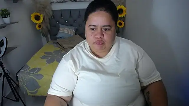 Snapshot of hotlesby4uxxx chatting on April 2026 08:28:01 PM hotlesby4uxxx online show from April 2026 08:28:01 PM