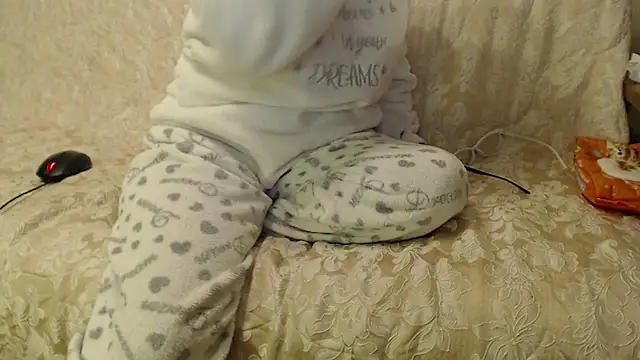 larawet online show from November 2025 07:17:01 PM