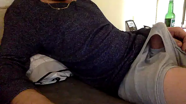 BADGUY2021 online show from December 2025 07:59:02 AM