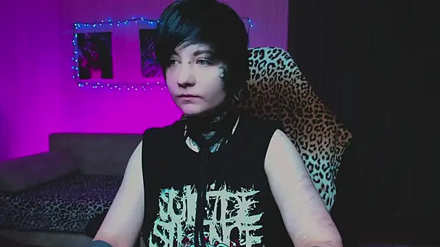 acid trip1l online show from September 2025 08:44:01 PM