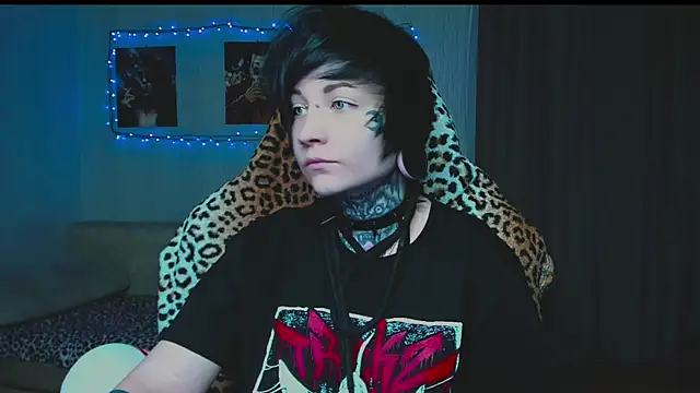 acid trip1l online show from October 2025 09:56:01 PM