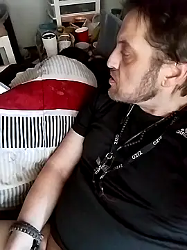 Snapshot of N8daMac chatting on March 2025 04:33:02 PM N8daMac online show from March 2025 04:33:02 PM