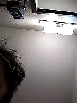 Snapshot of N8daMac chatting on November 2025 11:05:01 PM N8daMac online show from November 2025 11:05:01 PM