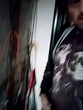 Snapshot of N8daMac chatting on December 2025 12:43:02 PM N8daMac online show from December 2025 12:43:02 PM