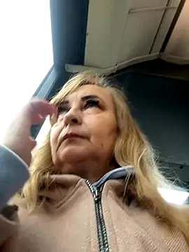 Irina2909xh online show from November 2025 10:50:02 AM