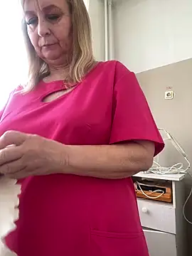 Snapshot of Irina2909@xh chatting on February 2026 12:14:01 PM Irina2909xh online show from February 2026 12:14:01 PM